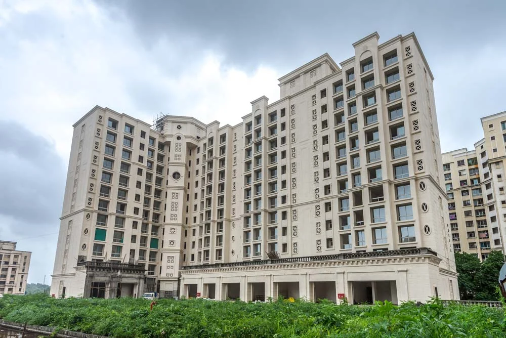 hiranandani gardens, powai